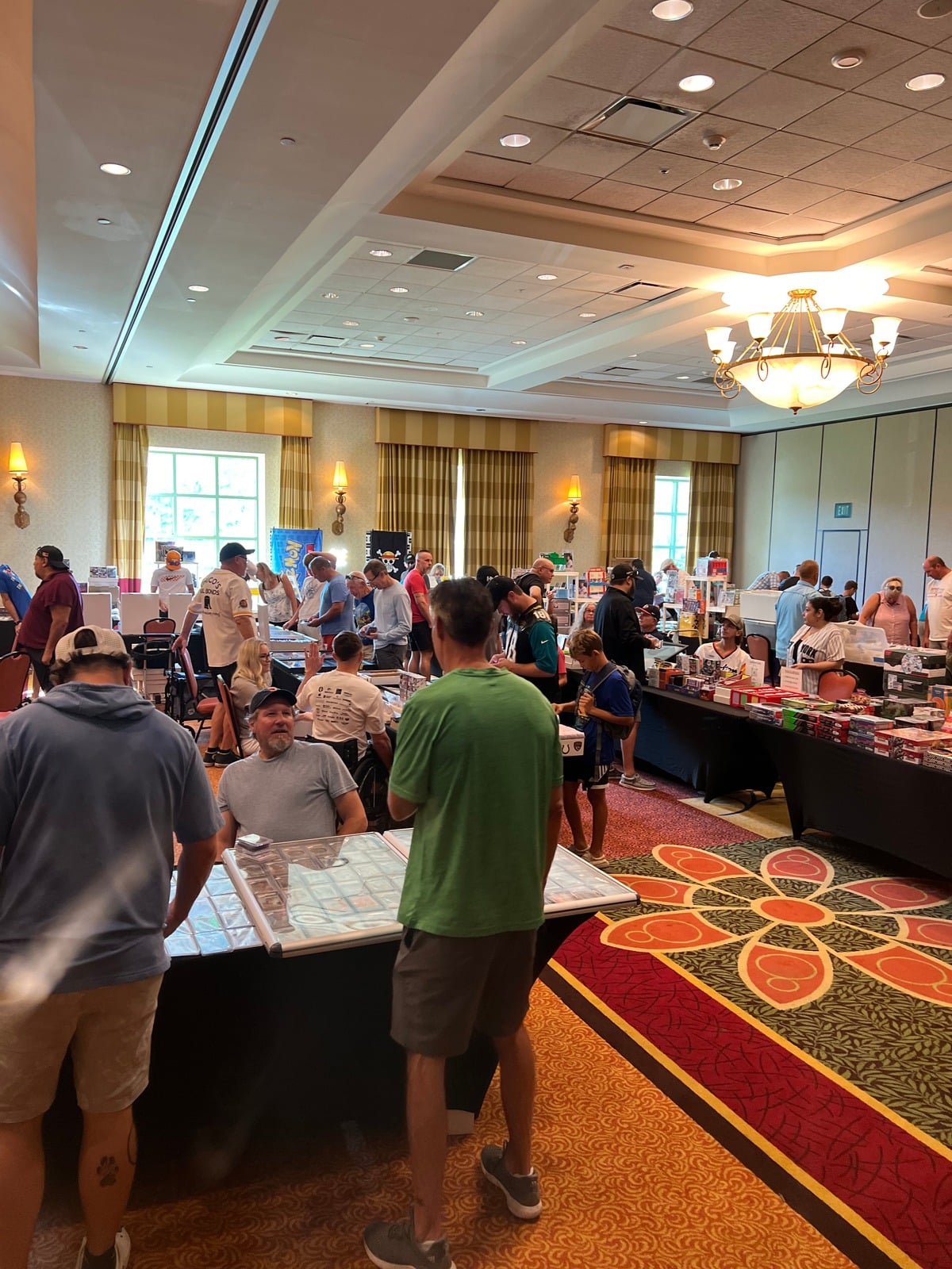 5th Saturday Sports Card Show